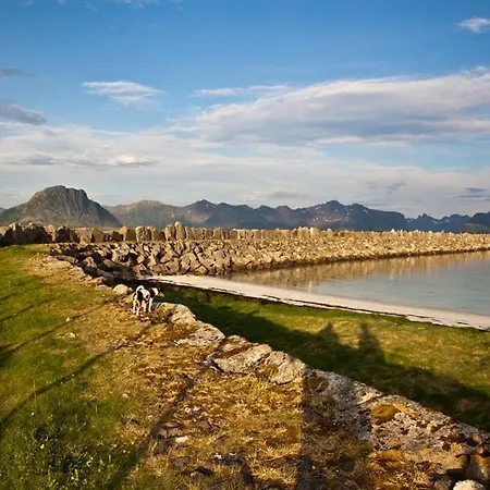 Lofoten - Fisherman's Kvalnes (Vestvagoy)