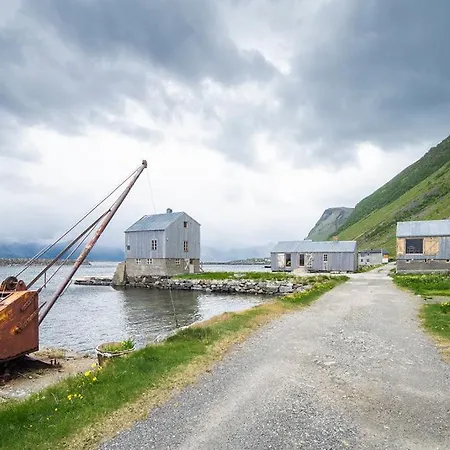 Villa Lofoten - Fisherman's Kvalnes (Vestvagoy)